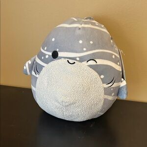 Squishmallow 8” Sachie the Whale Shark Gray Plush NWT